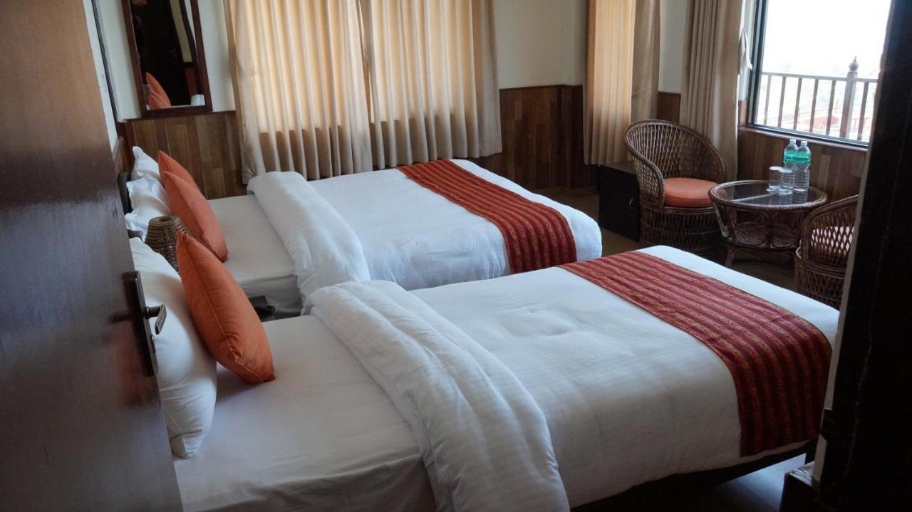 Gaia Holiday Home Dhulikhel Bagian luar foto
