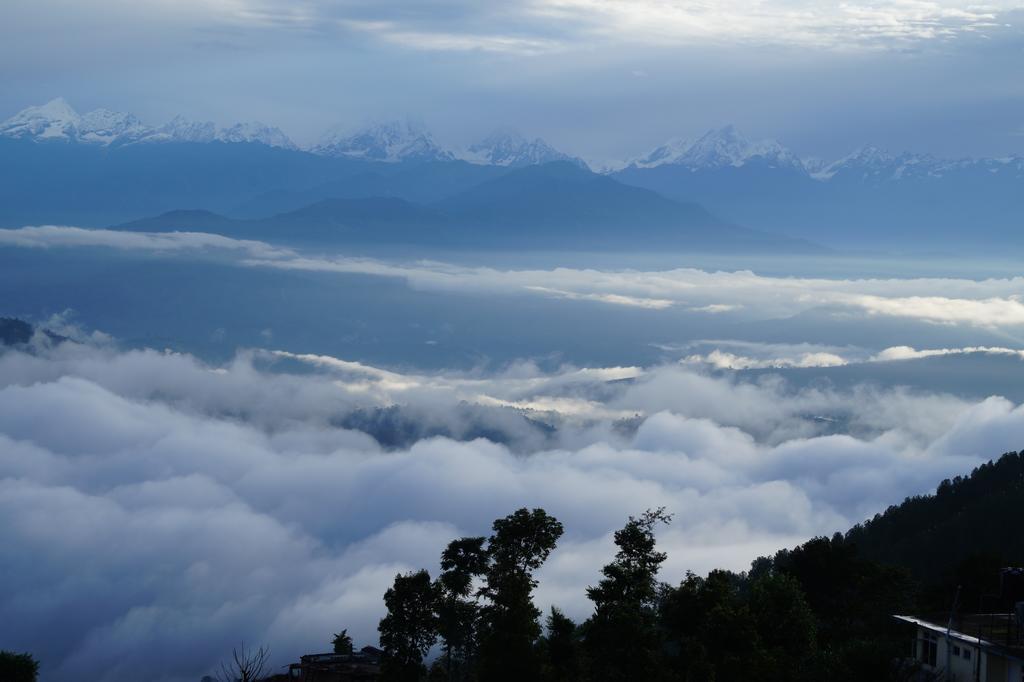 Gaia Holiday Home Dhulikhel Bagian luar foto