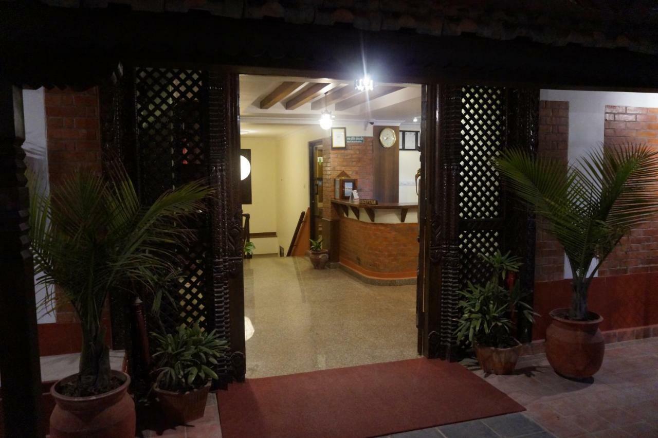 Gaia Holiday Home Dhulikhel Bagian luar foto
