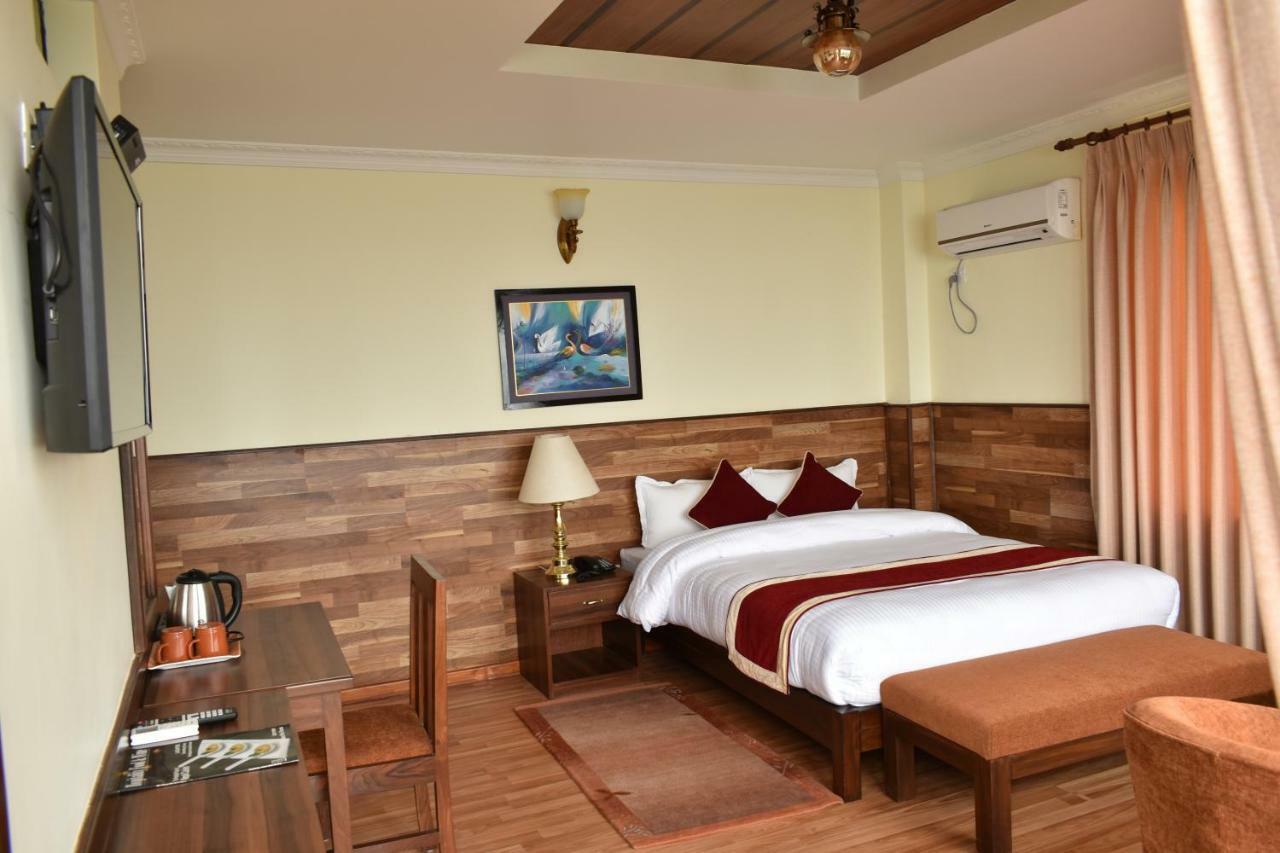 Gaia Holiday Home Dhulikhel Bagian luar foto